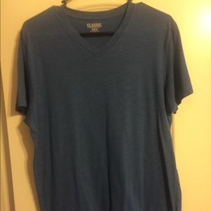 Classic v neck t-shirt